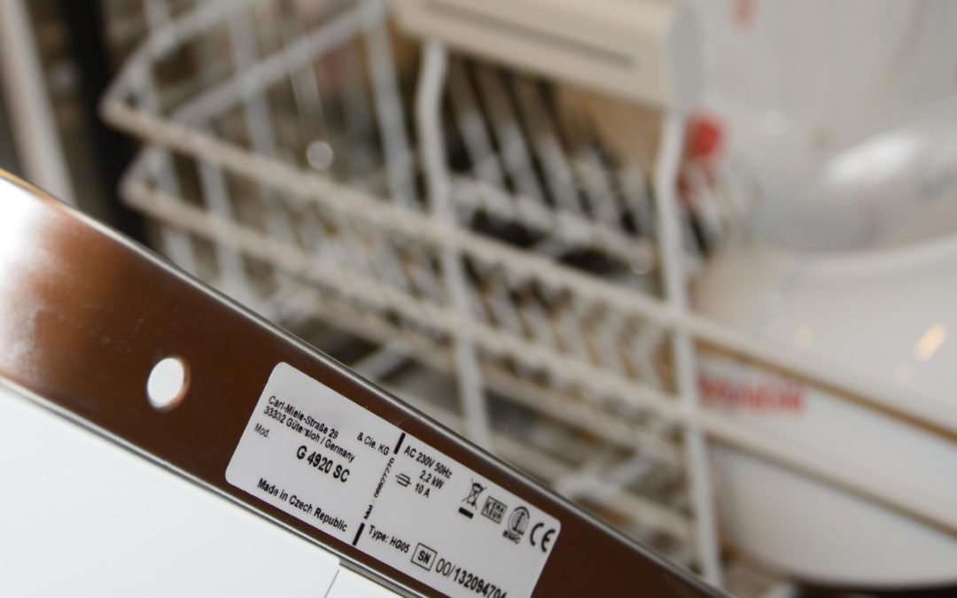 How to Choose the Right Rating Plate Labels