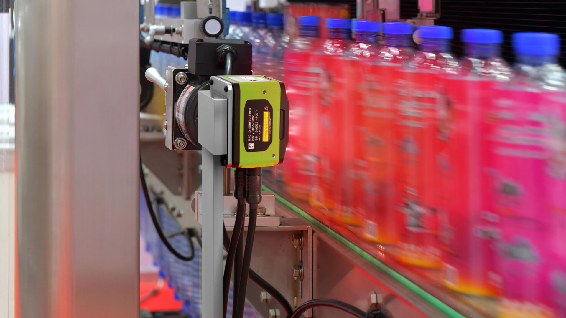 Zebra machine scanner scanning bottles